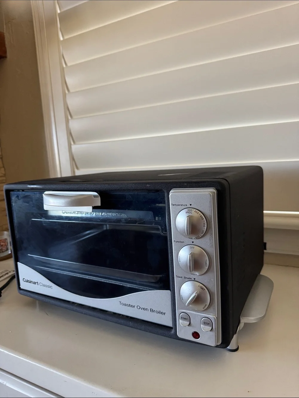 Cuisinart Black and Silver Toaster Oven Broiler